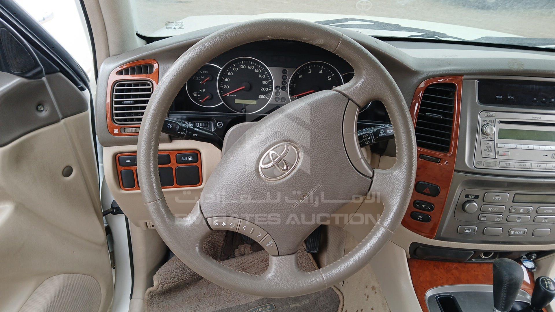 2004 TOYOTA LAND CRUISER VIN: JTEHT05J942060151