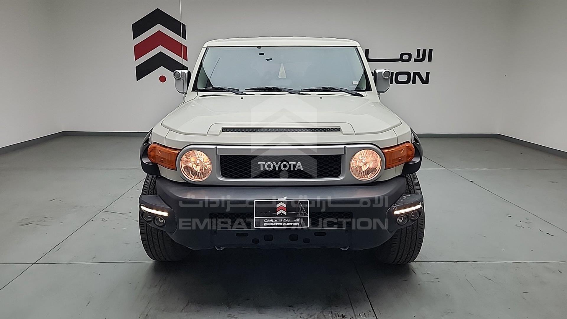 2012 TOYOTA FJ CRUISER VIN: JTEBU11F3CK127030