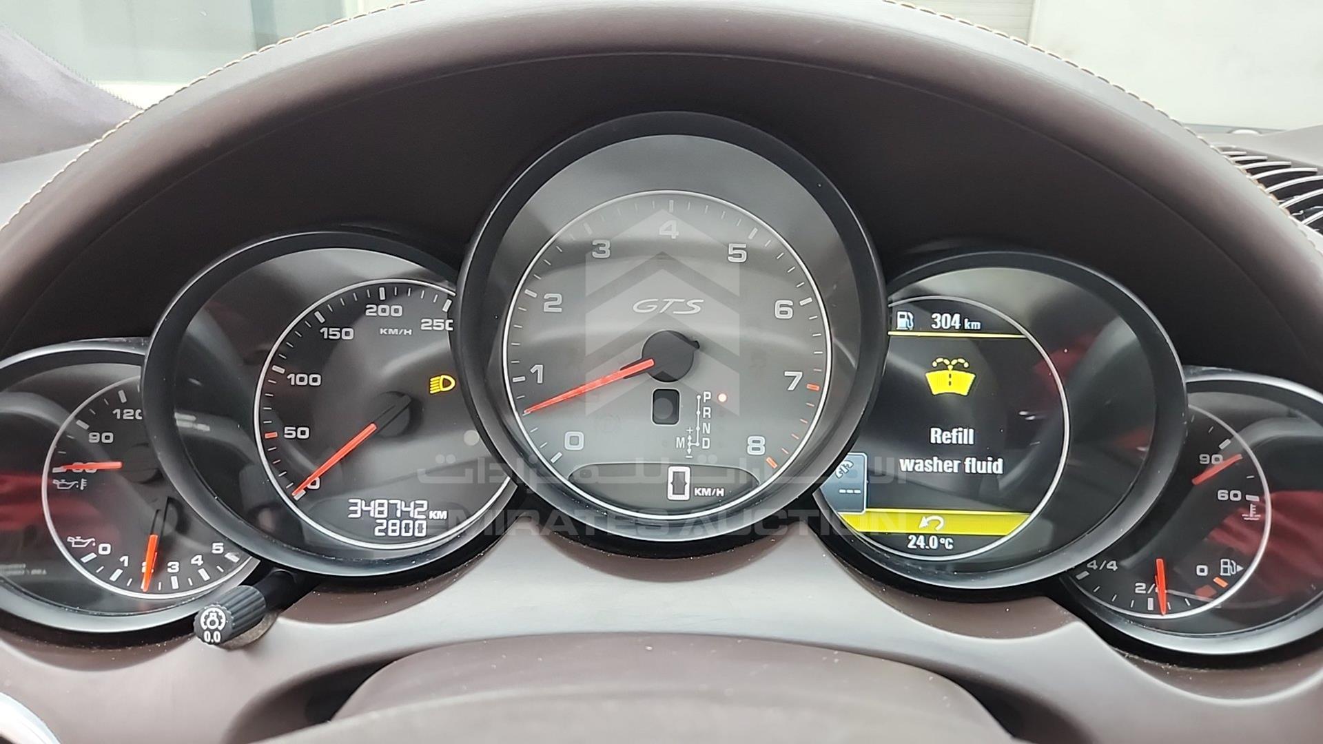 2013 PORSCHE CAYENNE GTS VIN: WP1ZZZ92ZDLA45314