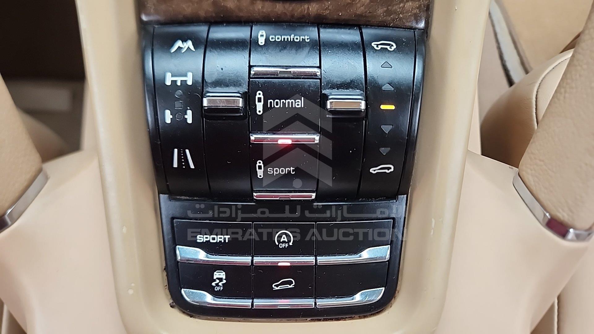 2013 PORSCHE CAYENNE VIN: WP1ZZZ92ZDLA83541