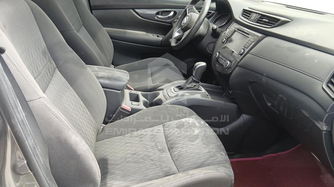 2020 Nissan Rogue — Front Right Passenger Seat View — Photo 22