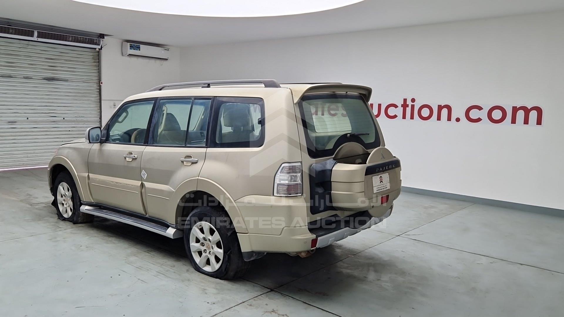 2013 MITSUBISHI PAJERO VIN: JMYLRV95WDJ704393
