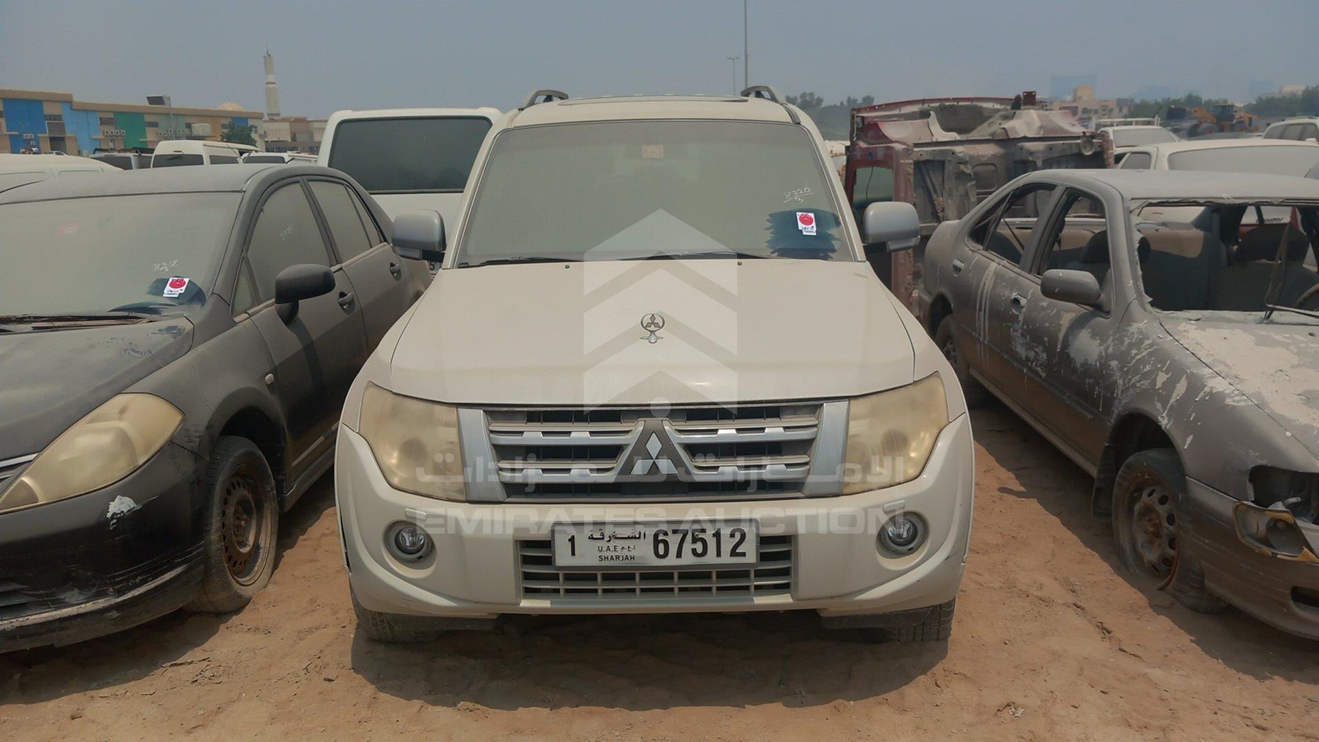 2014 MITSUBISHI PAJERO VIN: JMYLRV95WEJ702904