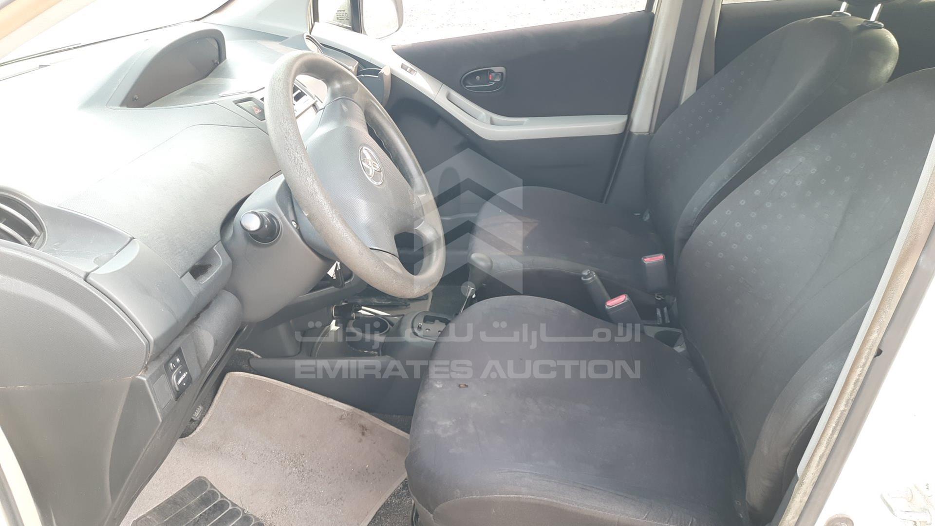 2008 TOYOTA YARIS VIN: JTDKW923585089579