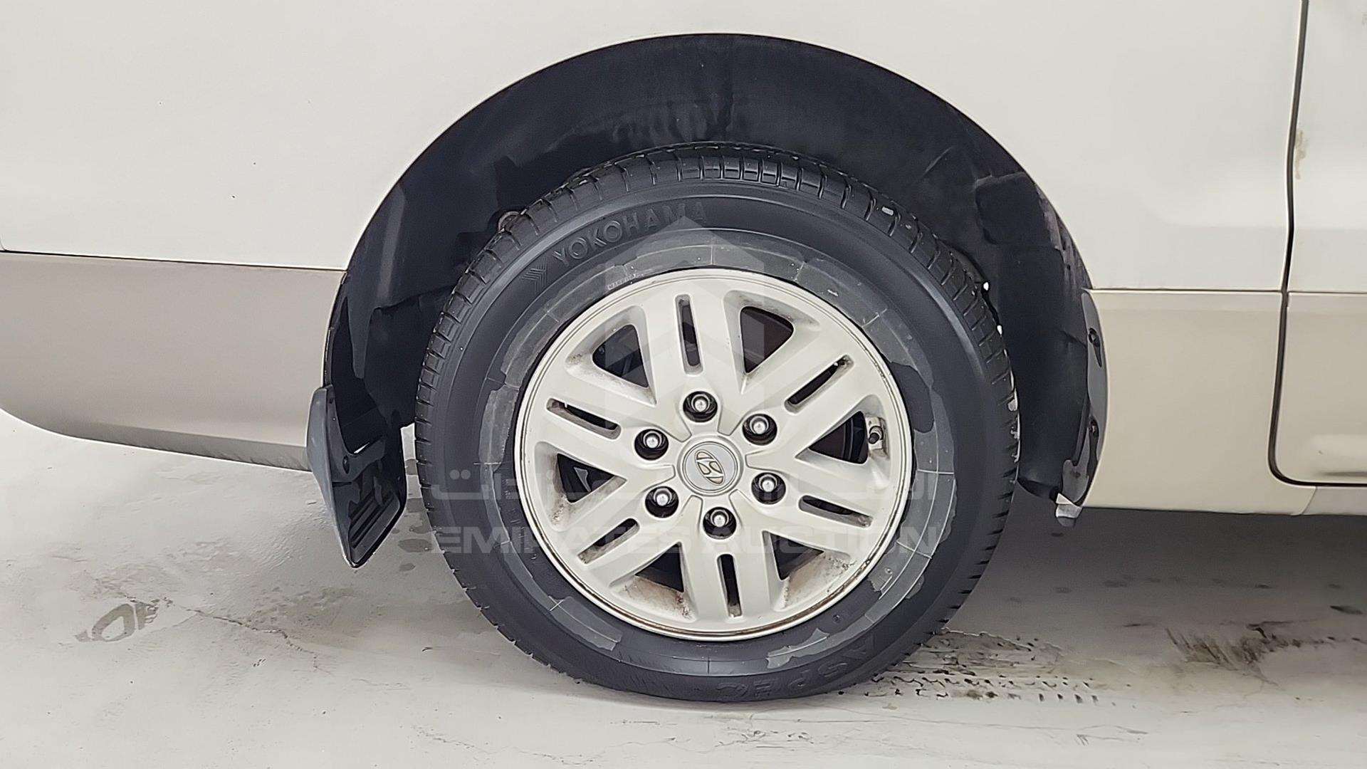2018 HYUNDAI H1 VIN: KMJWA37R2JU946859
