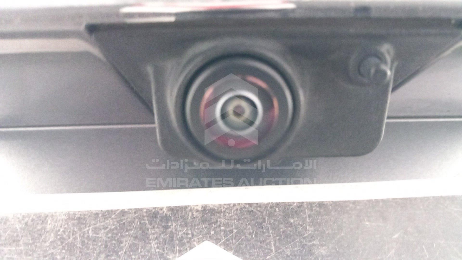 2020 BENTLEY FLYING SPUR VIN: SCBBA5ZG1LC083009
