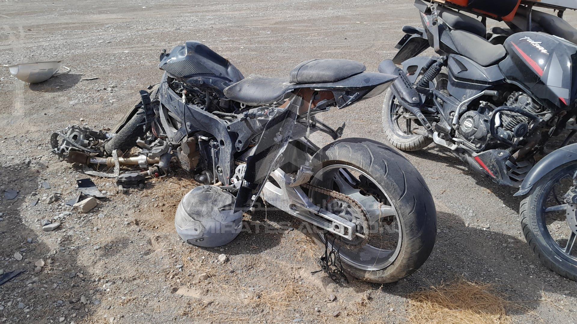 2007 SUZUKI GSX -R600K8 VIN: JS1GN7DA472118377