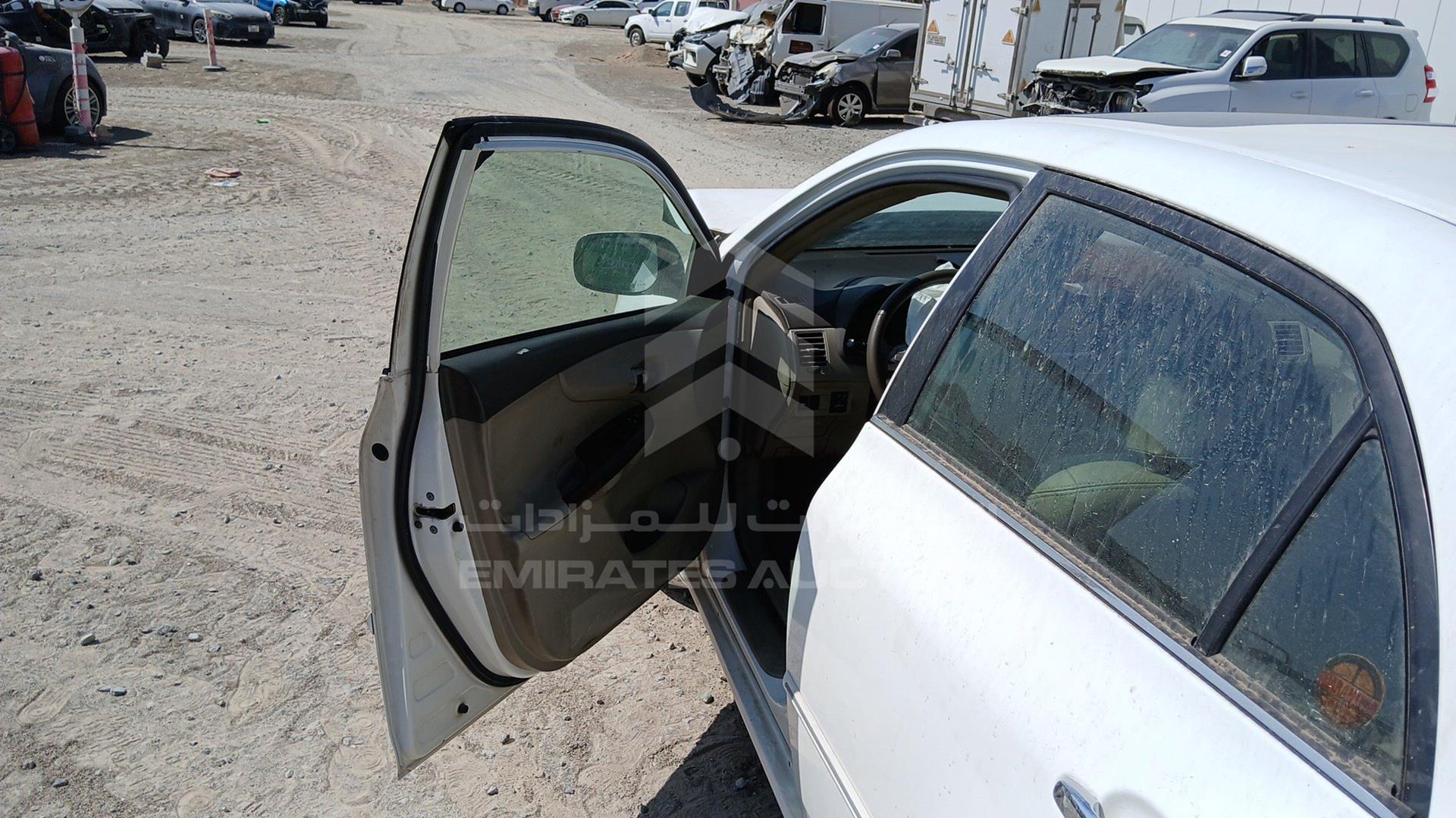 2008 TOYOTA COROLLA VIN: JTDBR40EX89007675