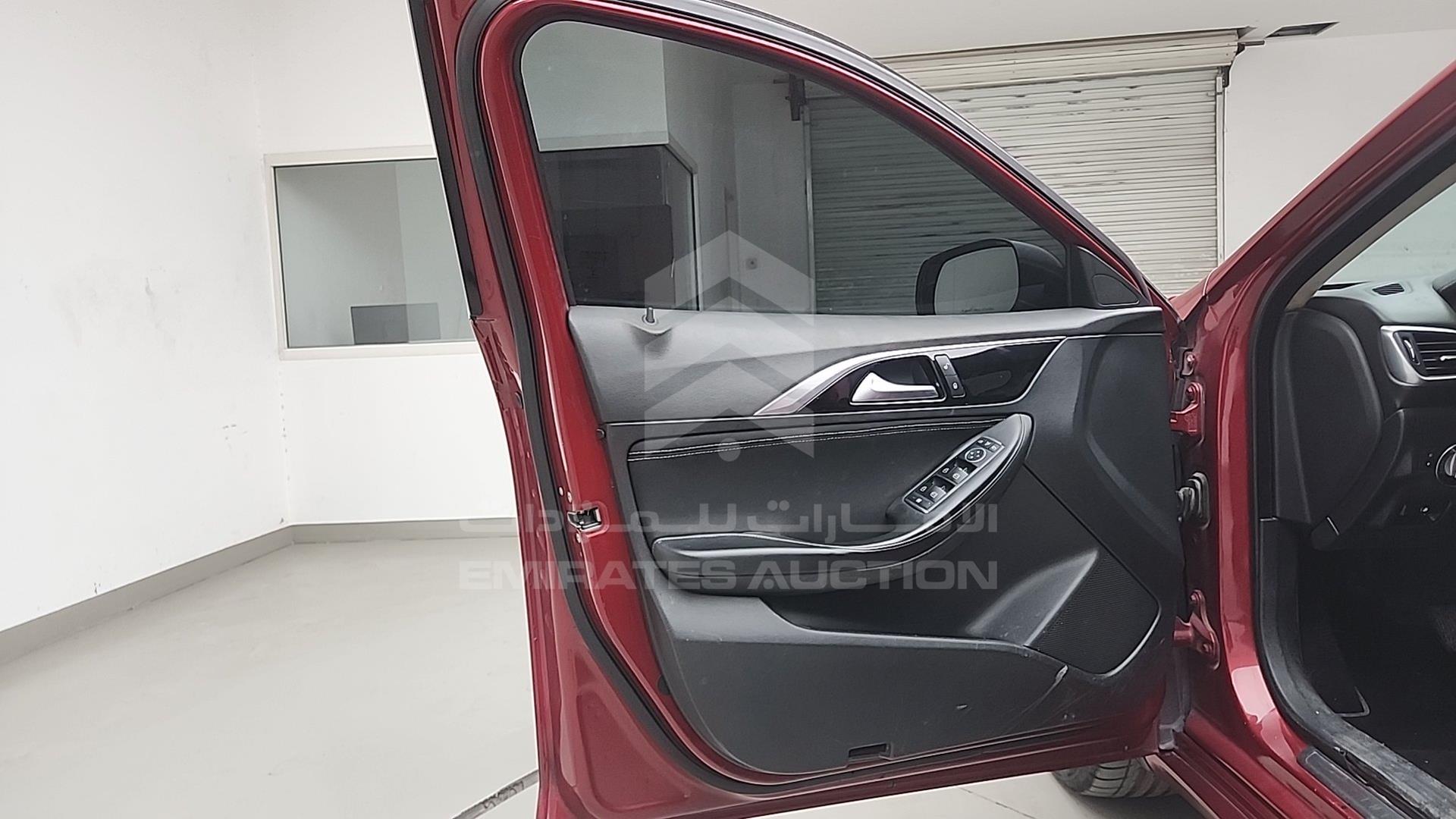 2017 INFINITI Q 30 VIN: SJKDH5CP2HA033598