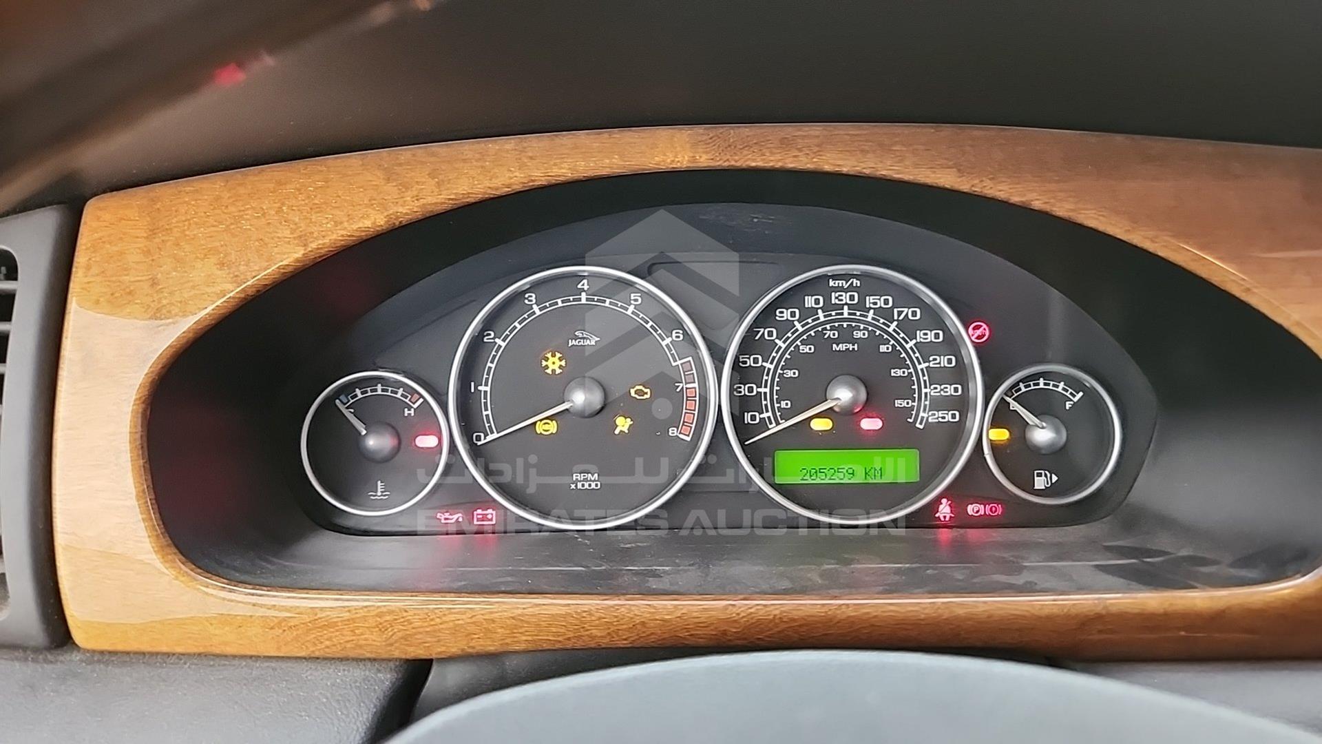 2006 JAGUAR XK VIN: SAJAA51EX6WE97979