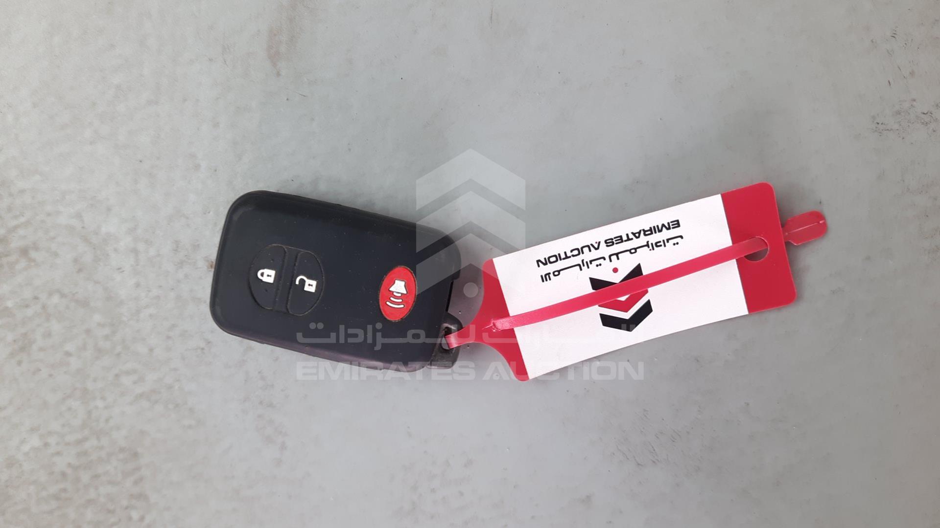 2015 TOYOTA LAND CRUISER VIN: JTMHY05J5F4032408