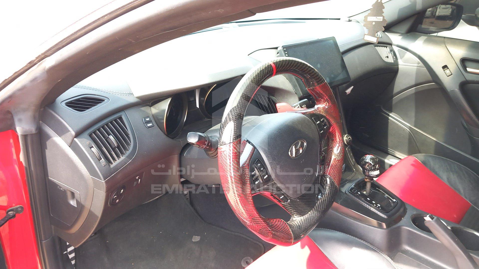 2015 HYUNDAI GENESIS VIN: KMHHU61H2FU116215