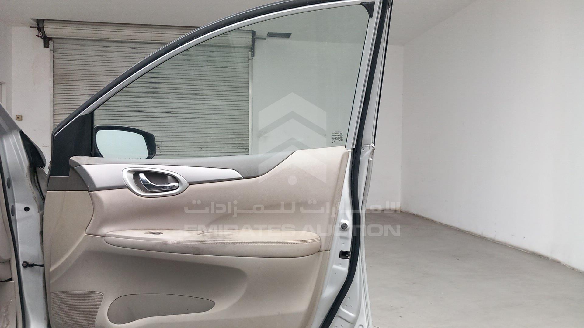 2015 NISSAN TIIDA VIN: MNTBC2C98F6006777