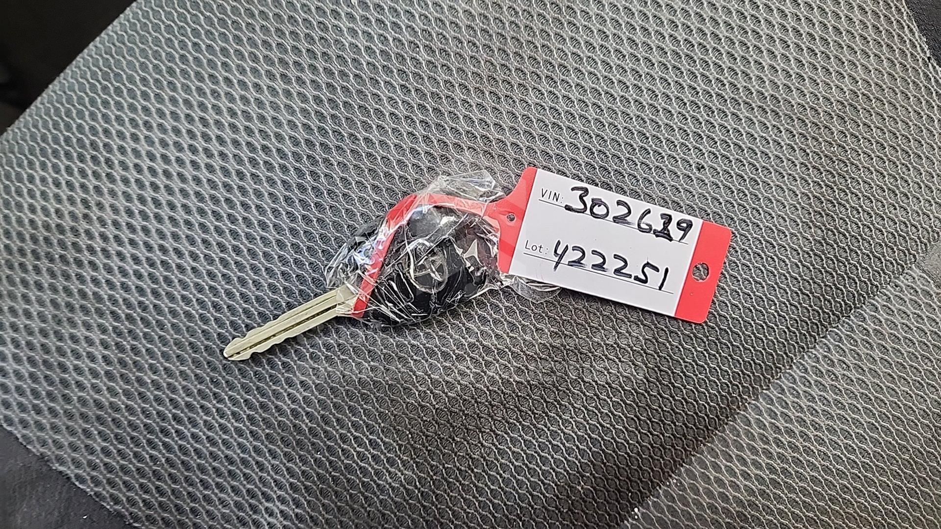 2005 TOYOTA RAV-4 VIN: JTEHH20V350302629