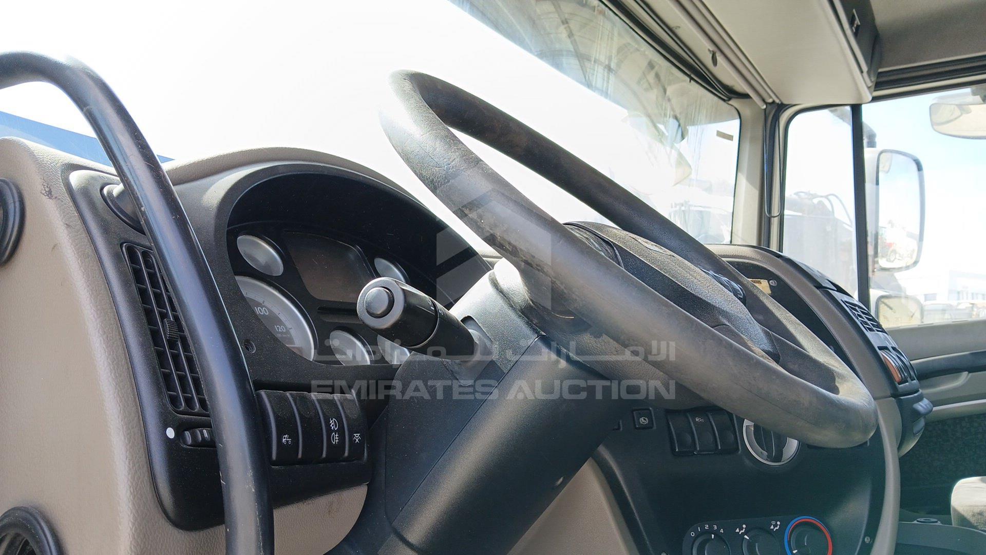 2008 DAF --- VIN: XLRTE47MS8E832211
