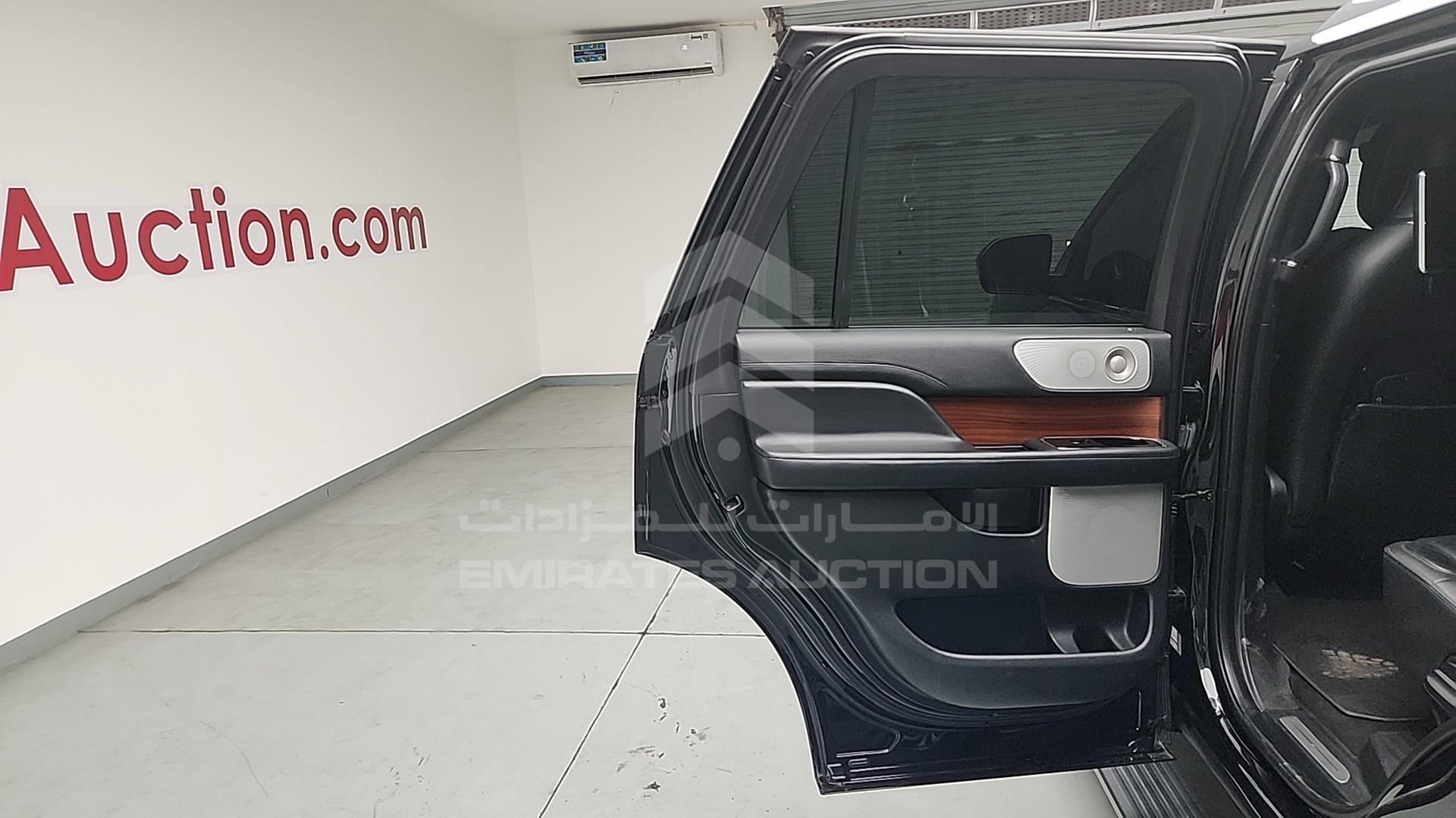 2018 LINCOLN NAVIGATOR VIN: 5LMJJ2LT4JEL16887