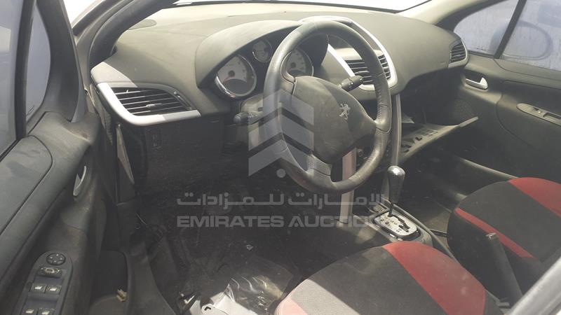 VIN: VF3WC5FS4DE000492 Auction: EmiratesAuction Lot: 343645 VF3WC5FS4DE000492 Peugeot 207 2013 SILVER Photo 12