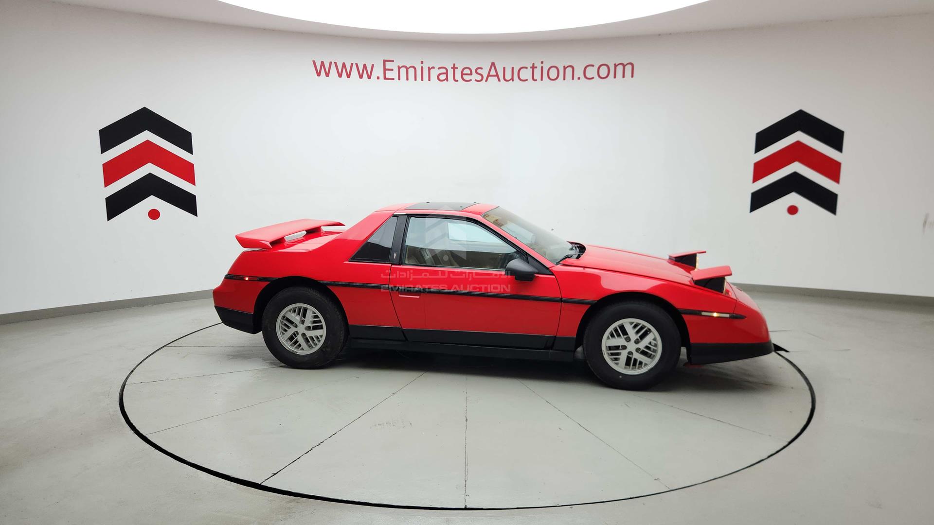 1986 PONTIAC FIERO VIN: 1G2PF3798GP211097