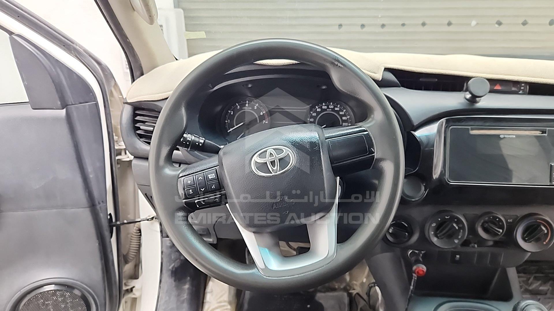 2020 TOYOTA HILUX VIN: MR0DX9CD4L2524634