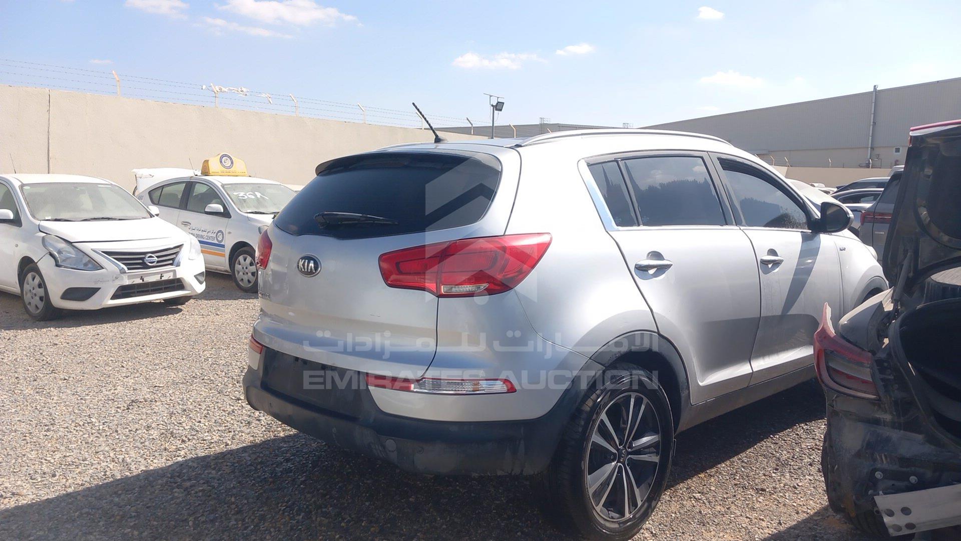 2016 KIA SPORTAGE VIN: KNAPC8129G7801223