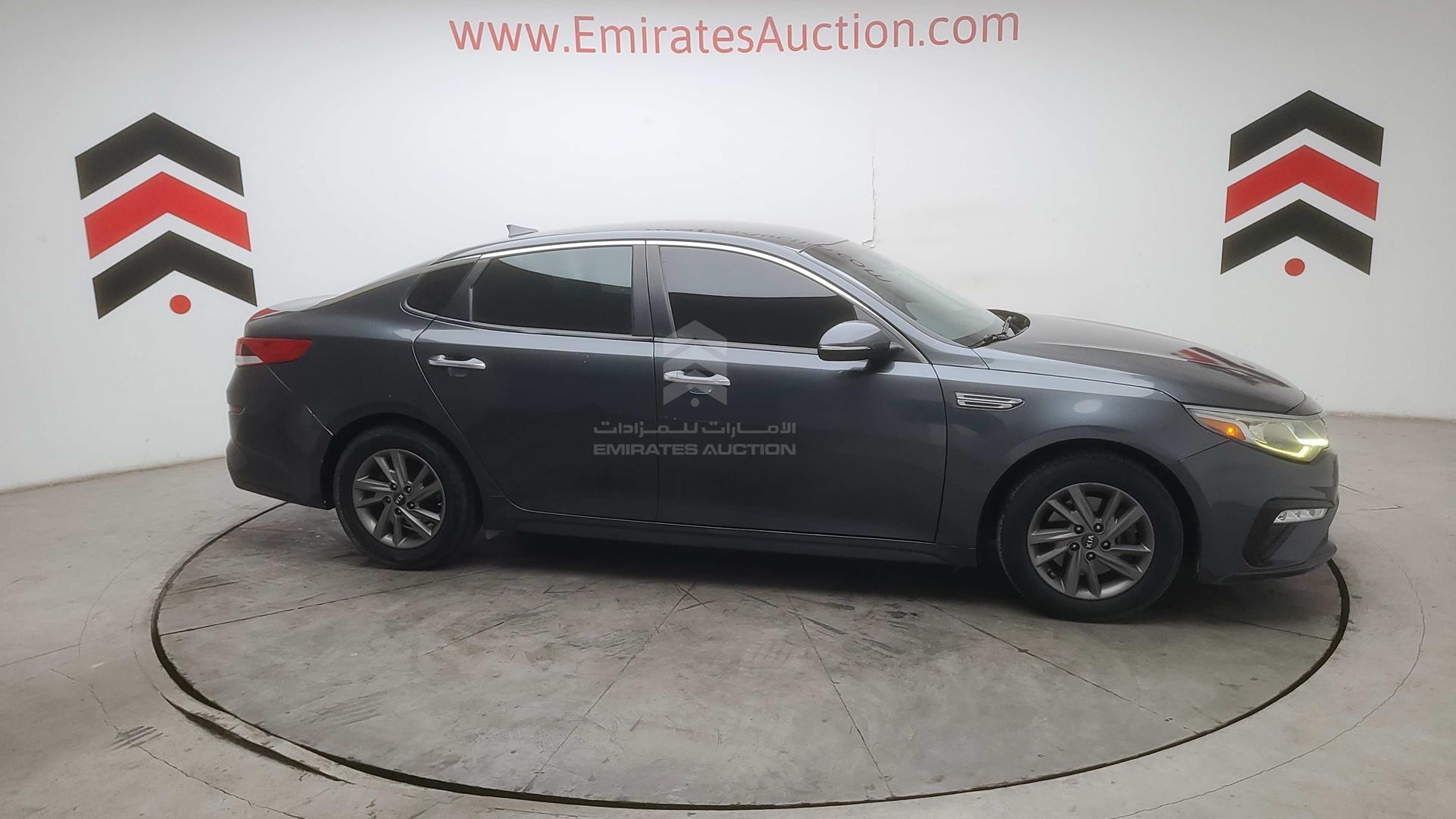 2020 KIA OPTIMA VIN: 5XXGT4L32LG424785