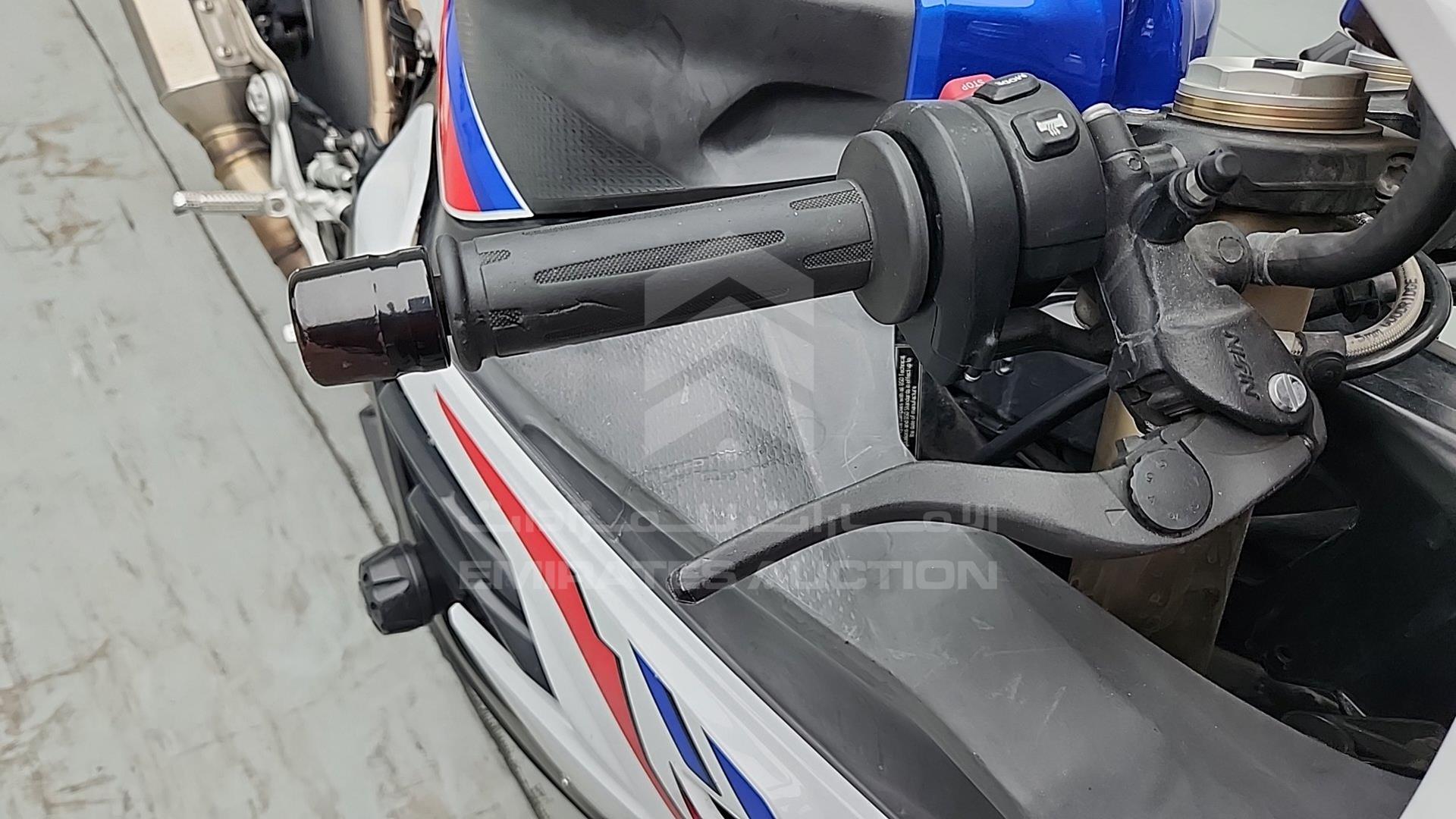 2022 BMW S 1000 VIN: WB10E2108N6F81568