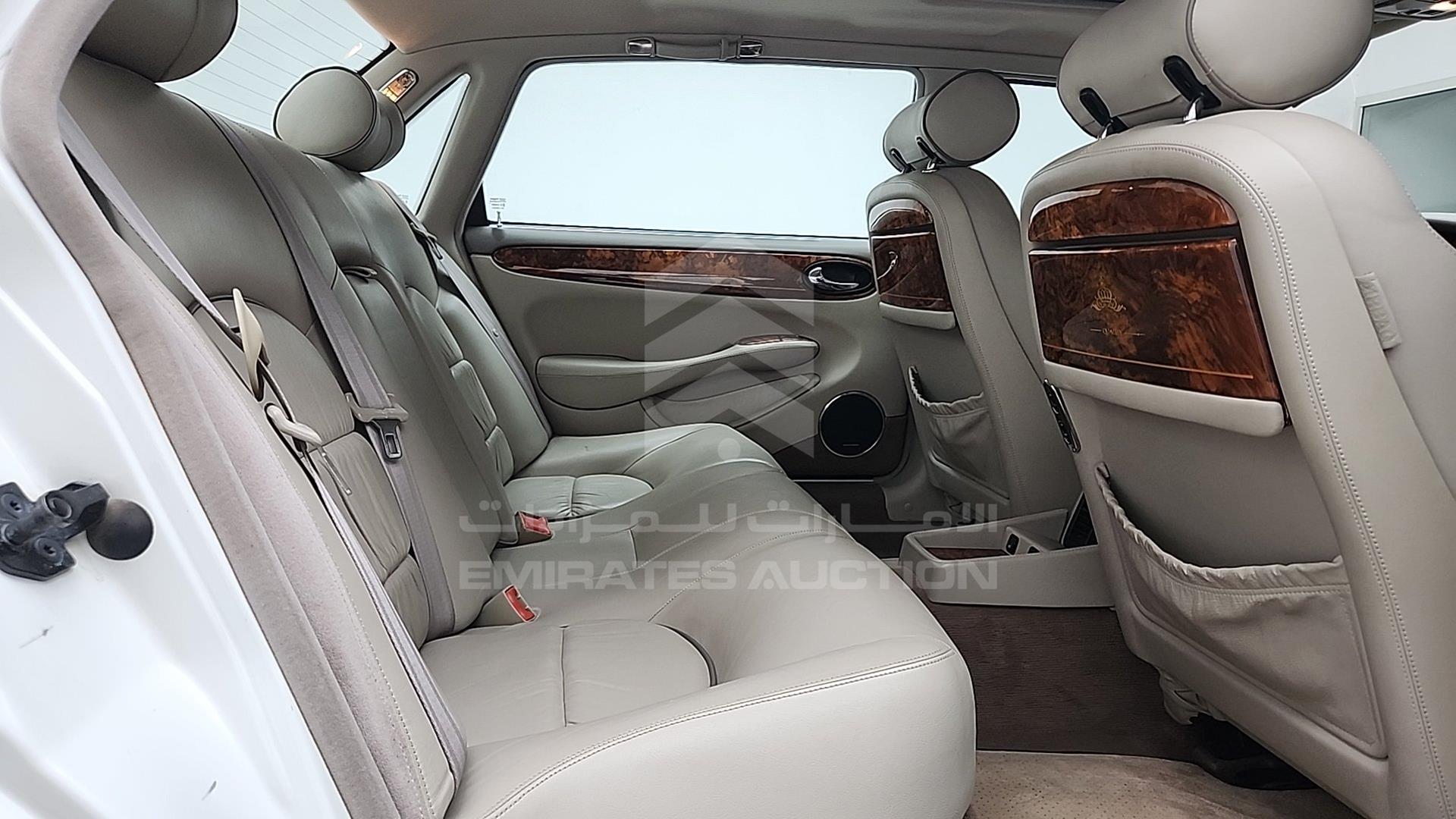 1999 JAGUAR X J 8 VIN: SAJKD684XXC868976