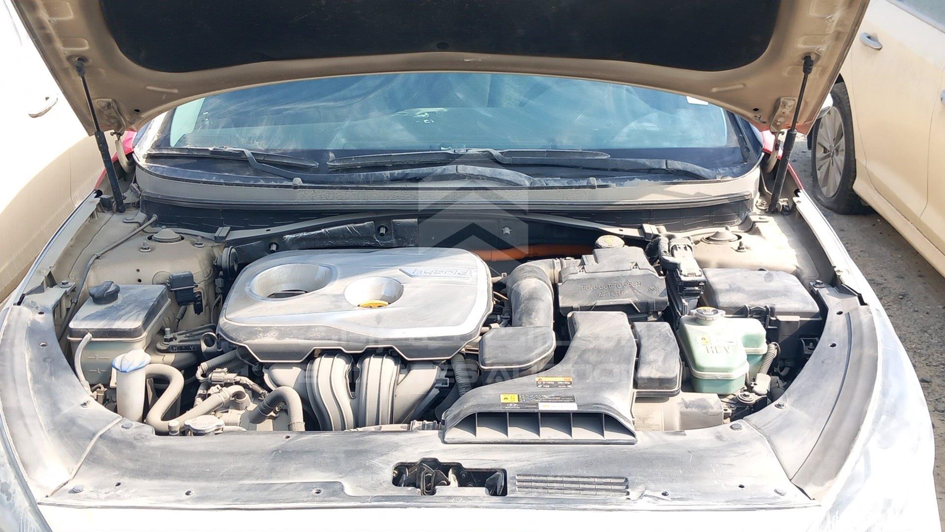 2018 HYUNDAI SONATA VIN: KMHE24137JA082090