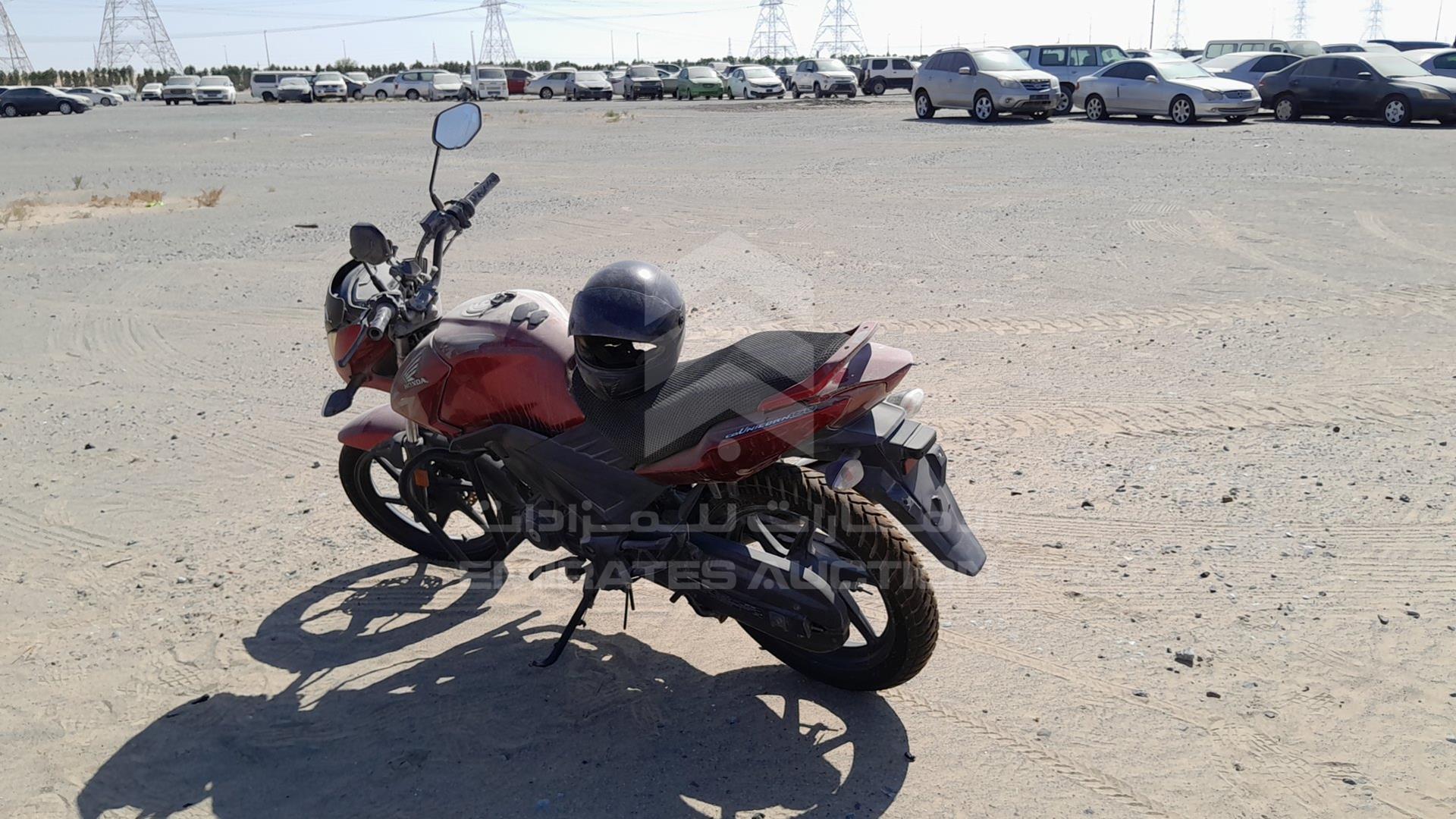 2018 HONDA UNICORN VIN: ME4KC209CJ8030645