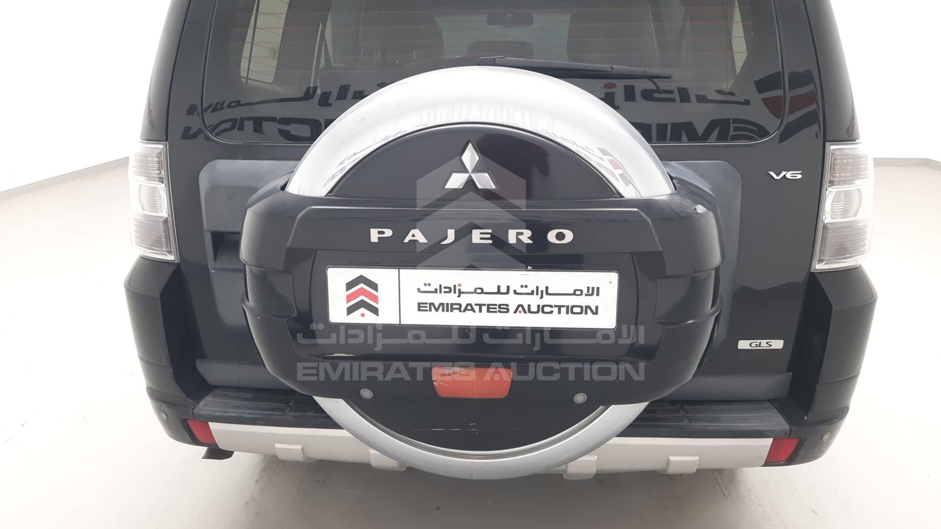 2011 MITSUBISHI PAJERO VIN: JMYLRV95WBJ706153