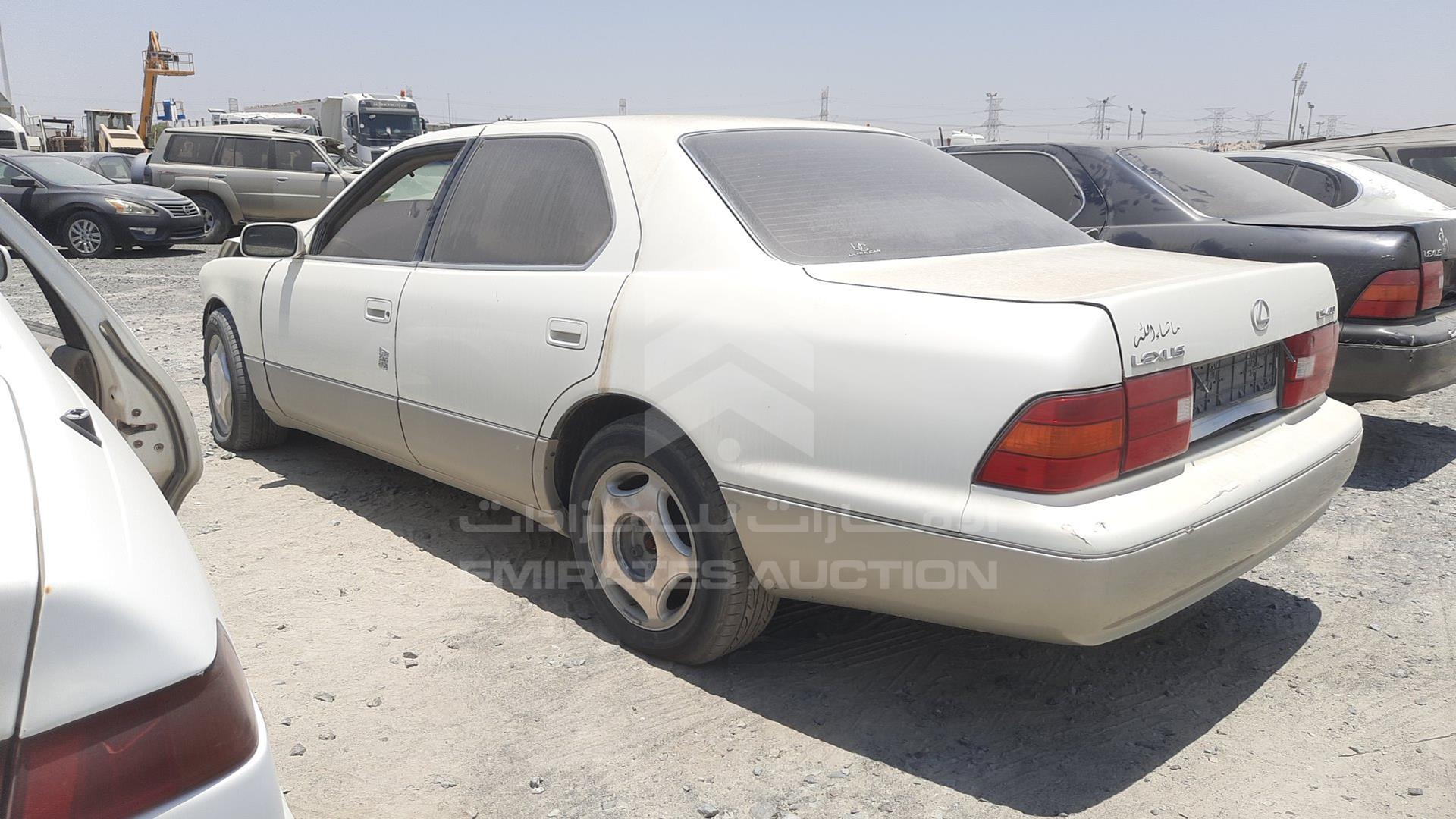 1998 LEXUS LS400 VIN: JT8BH28F6W0137702