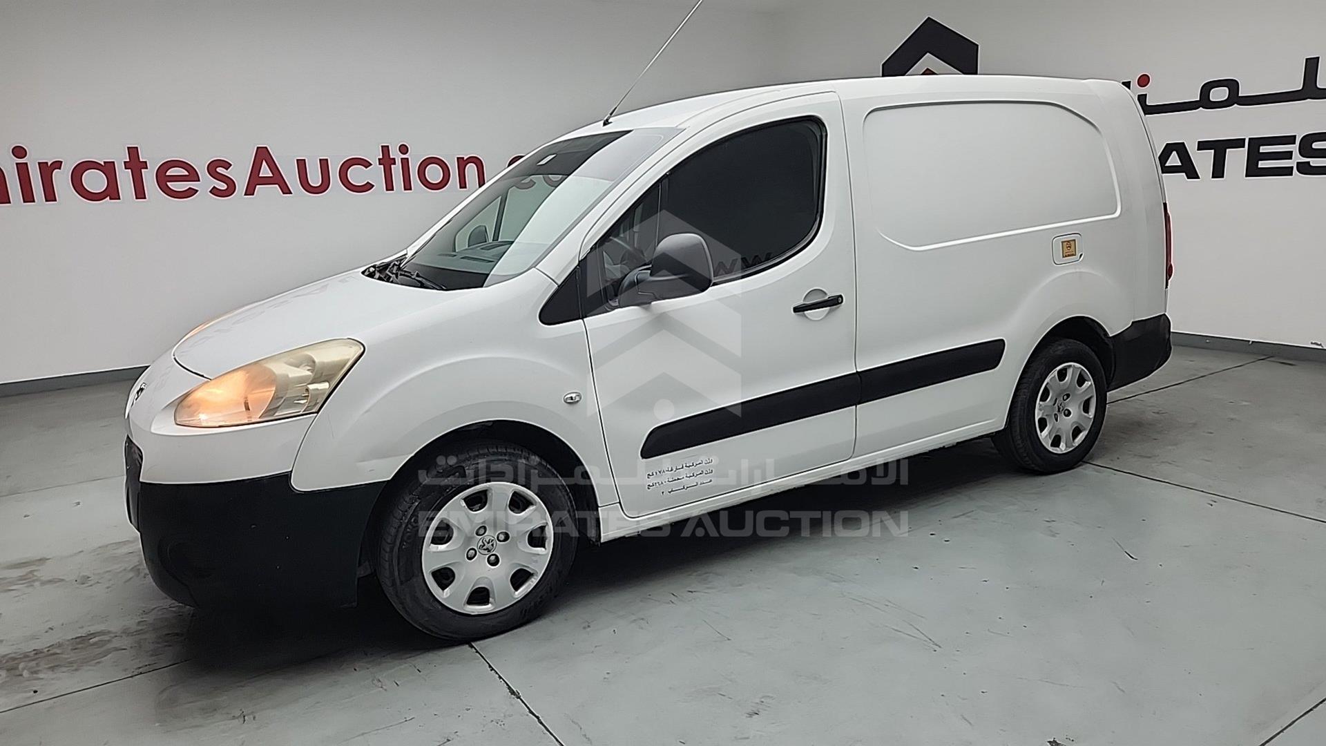 2015 PEUGEOT PARTNER VIN: VF37ENFU0FJ542828