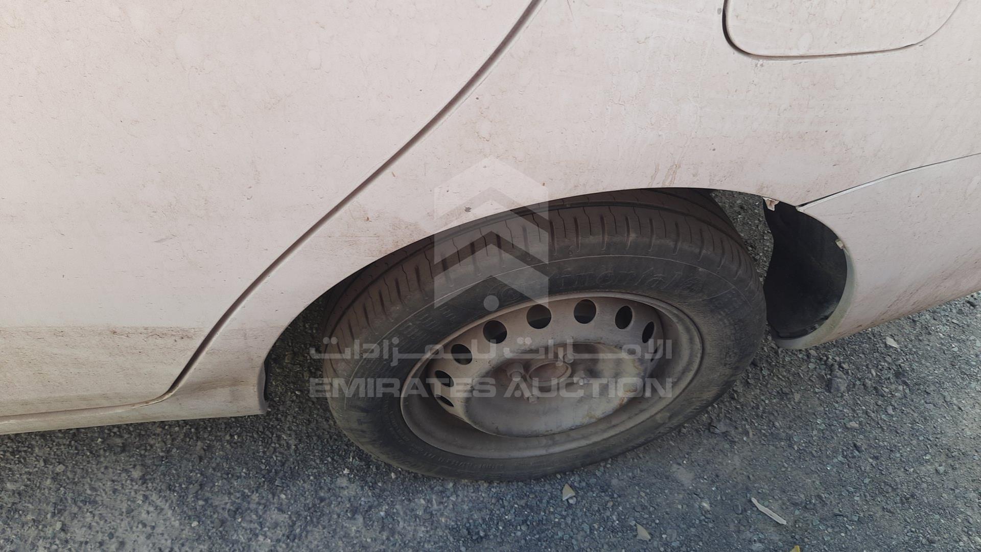 2007 TOYOTA YARIS VIN: JTDBW923171044077