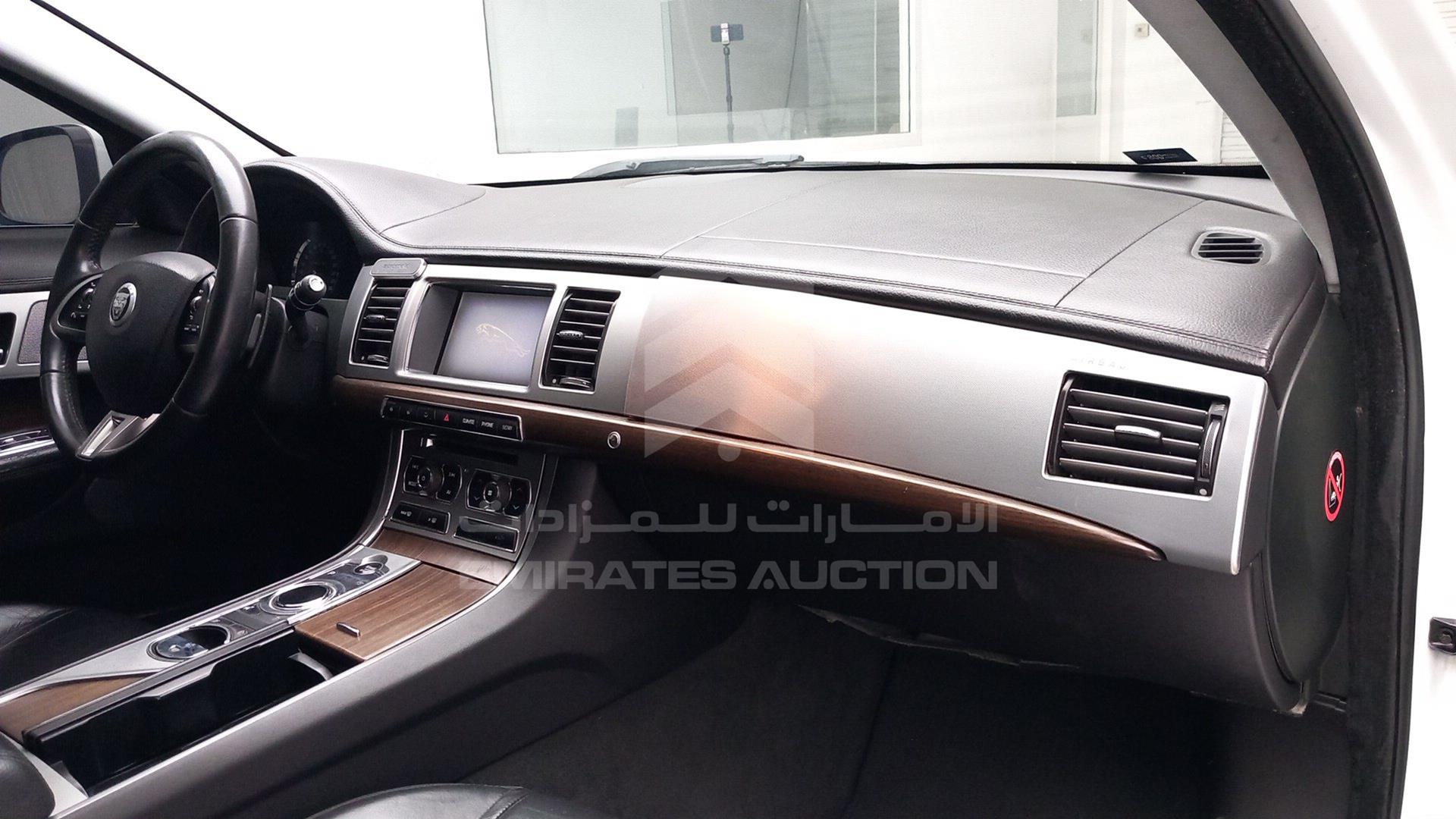 2012 JAGUAR XF VIN: SAJAA05F3CLS53915