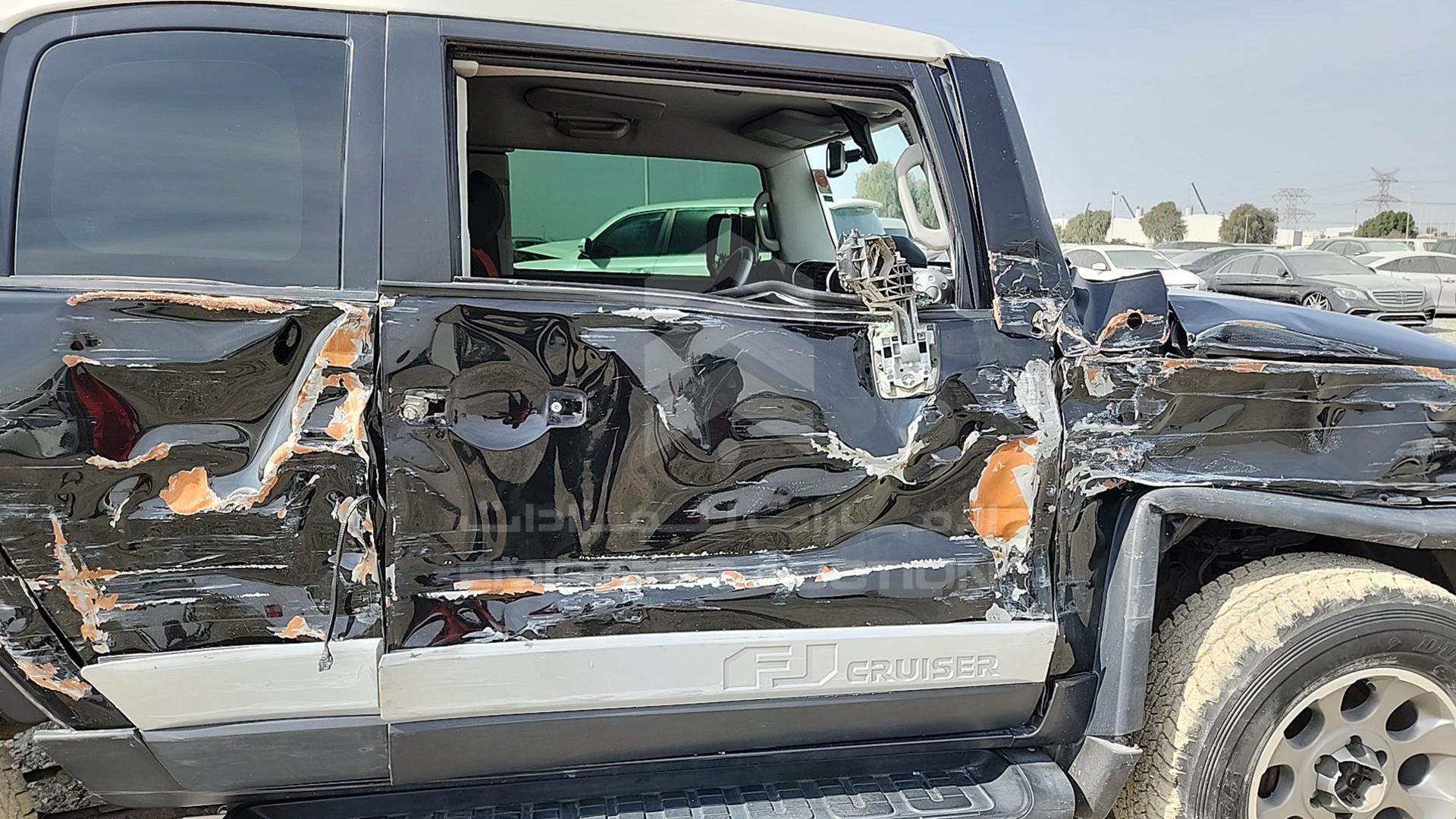 2012 TOYOTA FJ CRUISER VIN: JTEBU11F5CK125988