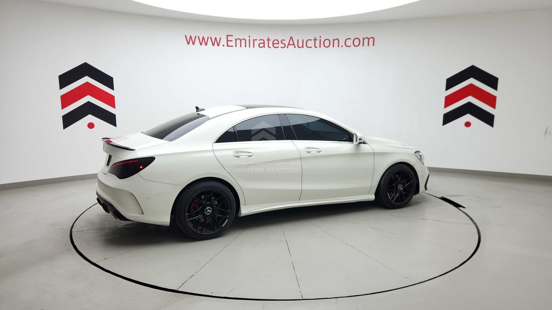 2018 MERCEDES CLA 250 VIN: WDDSJ4EB9JN561816