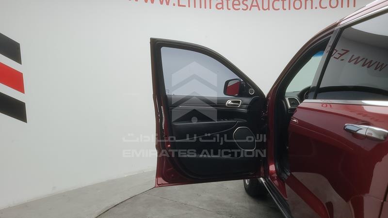 VIN: 1C4RJFJT0EC253275 Auction: EmiratesAuction Lot: 408759 VIN: 1C4RJFJT0EC253275 Jeep Grand Cherokee 2014 RED Photo 17