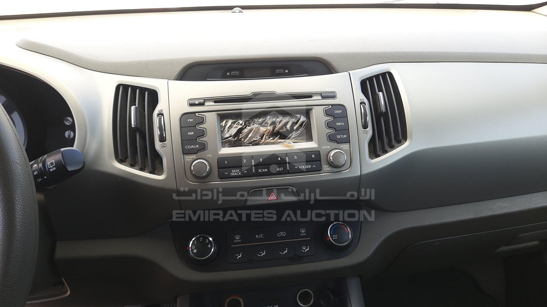 2014 KIA SPORTAGE VIN: KNAPB8129E7481403