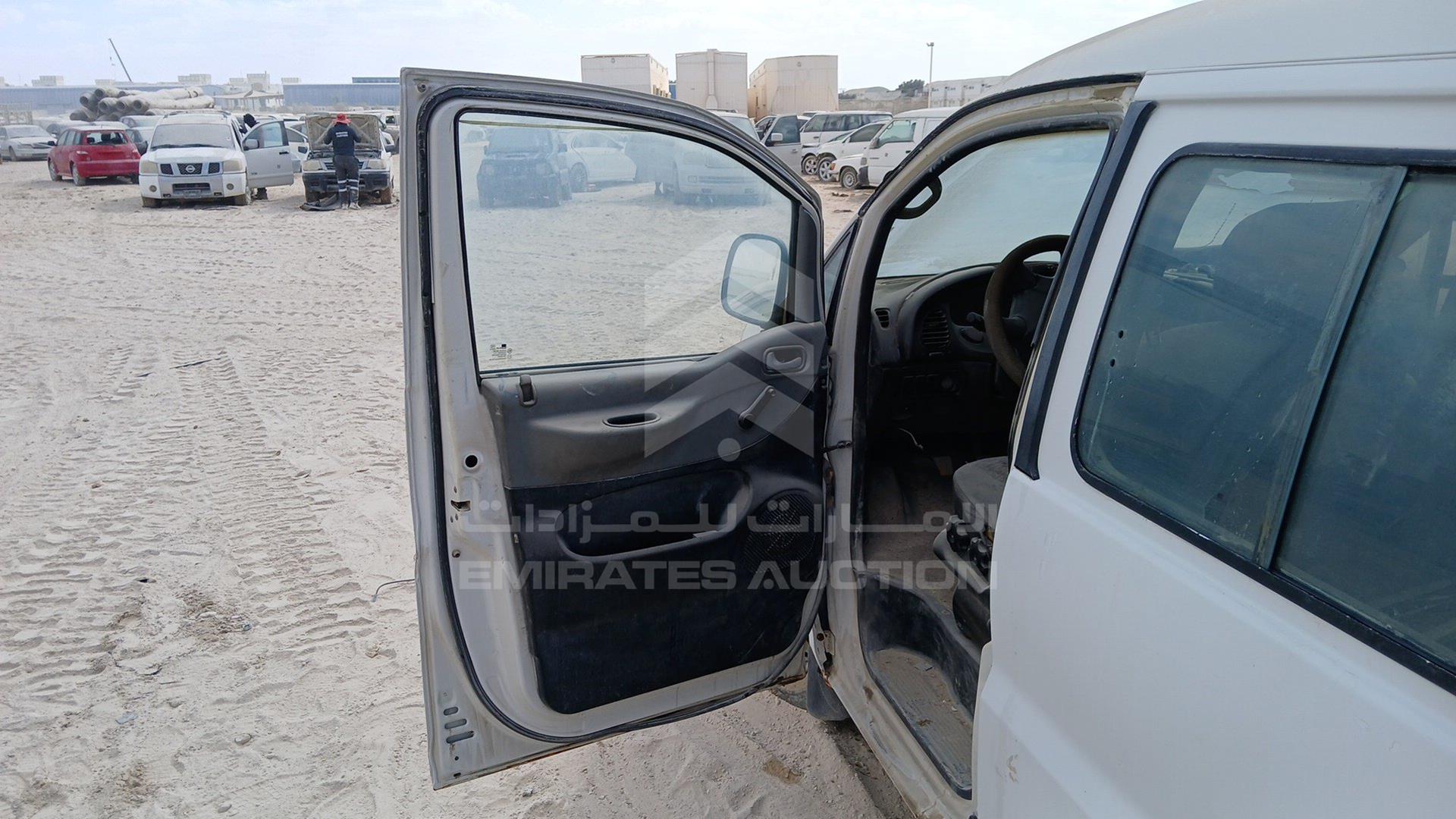 2005 HYUNDAI H1 VIN: KMJWVH7W25U675752