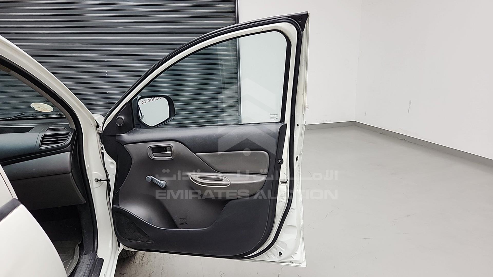 2016 MITSUBISHI L 200 VIN: MMBJNKJ40GH007928