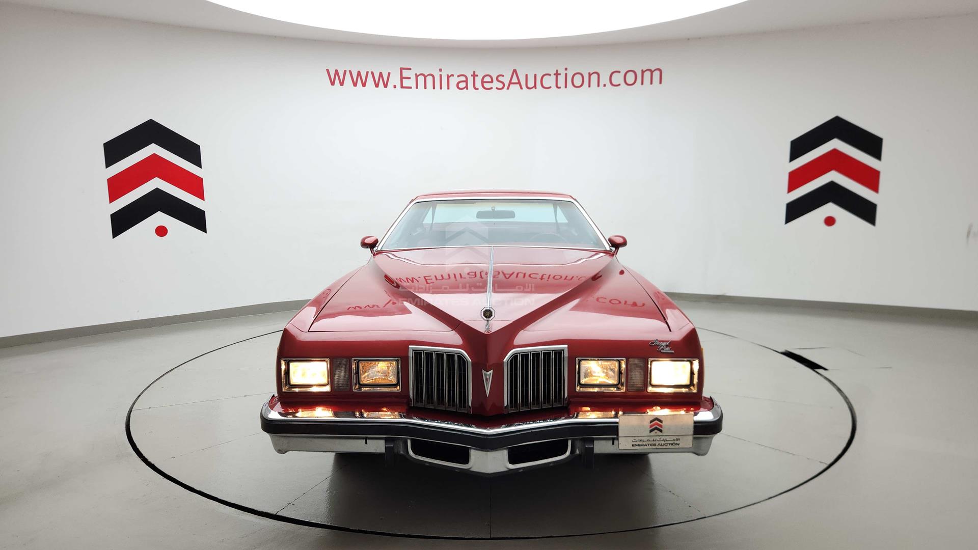 1977 PONTIAC GRAND PRIX VIN: 2J57Y7A197595