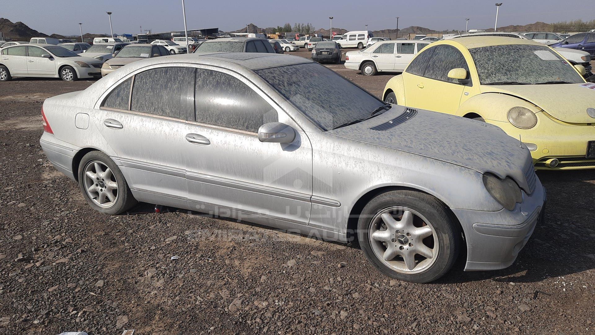 2001 MERCEDES C 240 VIN: WDB2030611F021447