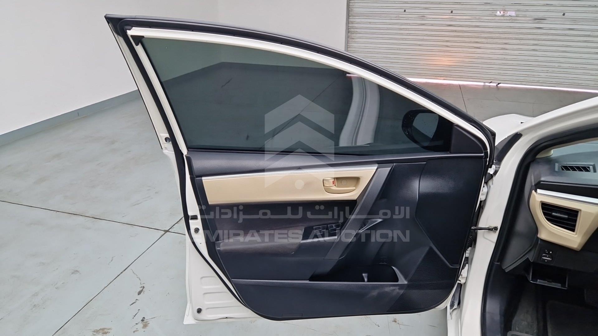 2014 TOYOTA COROLLA VIN: RKLBB9HE8E5015141