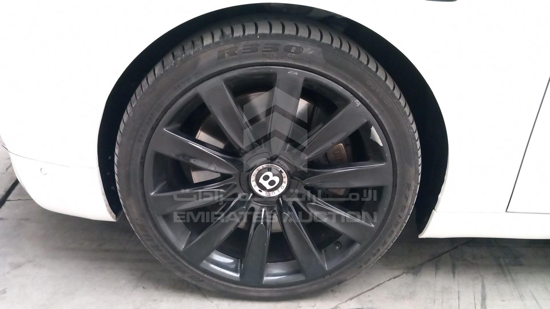 2014 BENTLEY FLYING SPUR VIN: SCBEA5ZA1EC090599