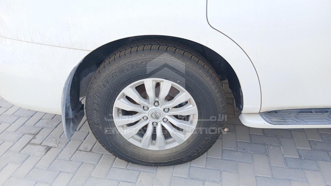 نيسان باترول 2019 — الباب الخلفي الأيمن — صورة 29