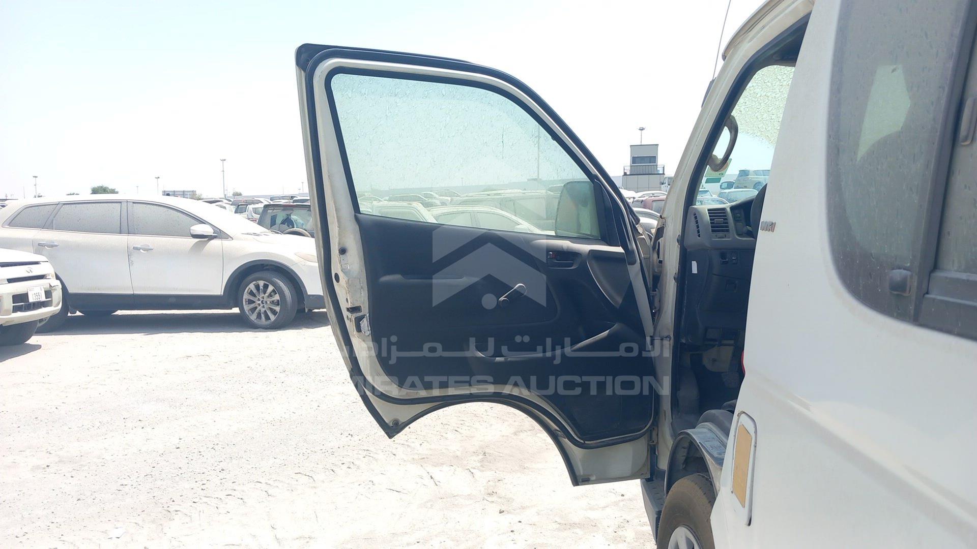 2009 TOYOTA HIACE VIN: JTGJX02P895013317