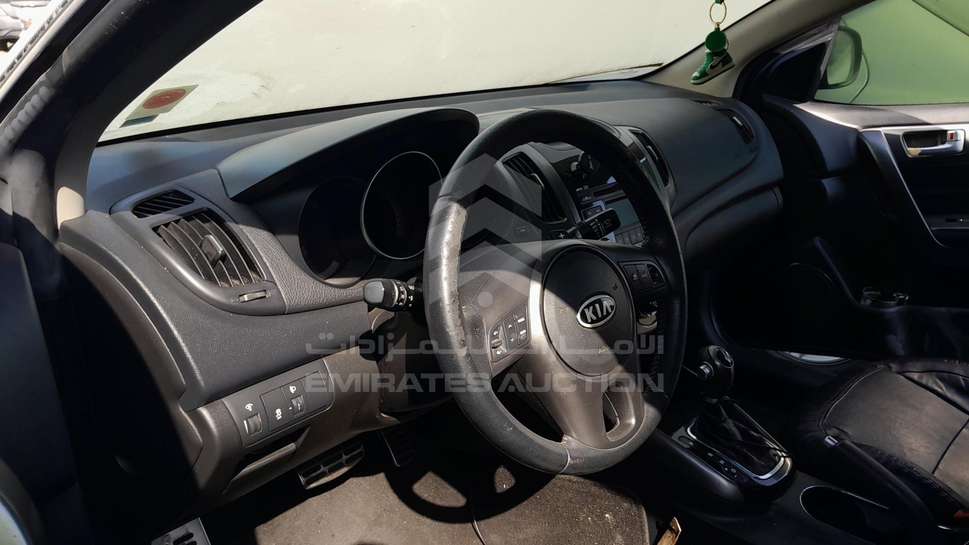 2011 KIA CERATO VIN: KNAFW6124B5347426
