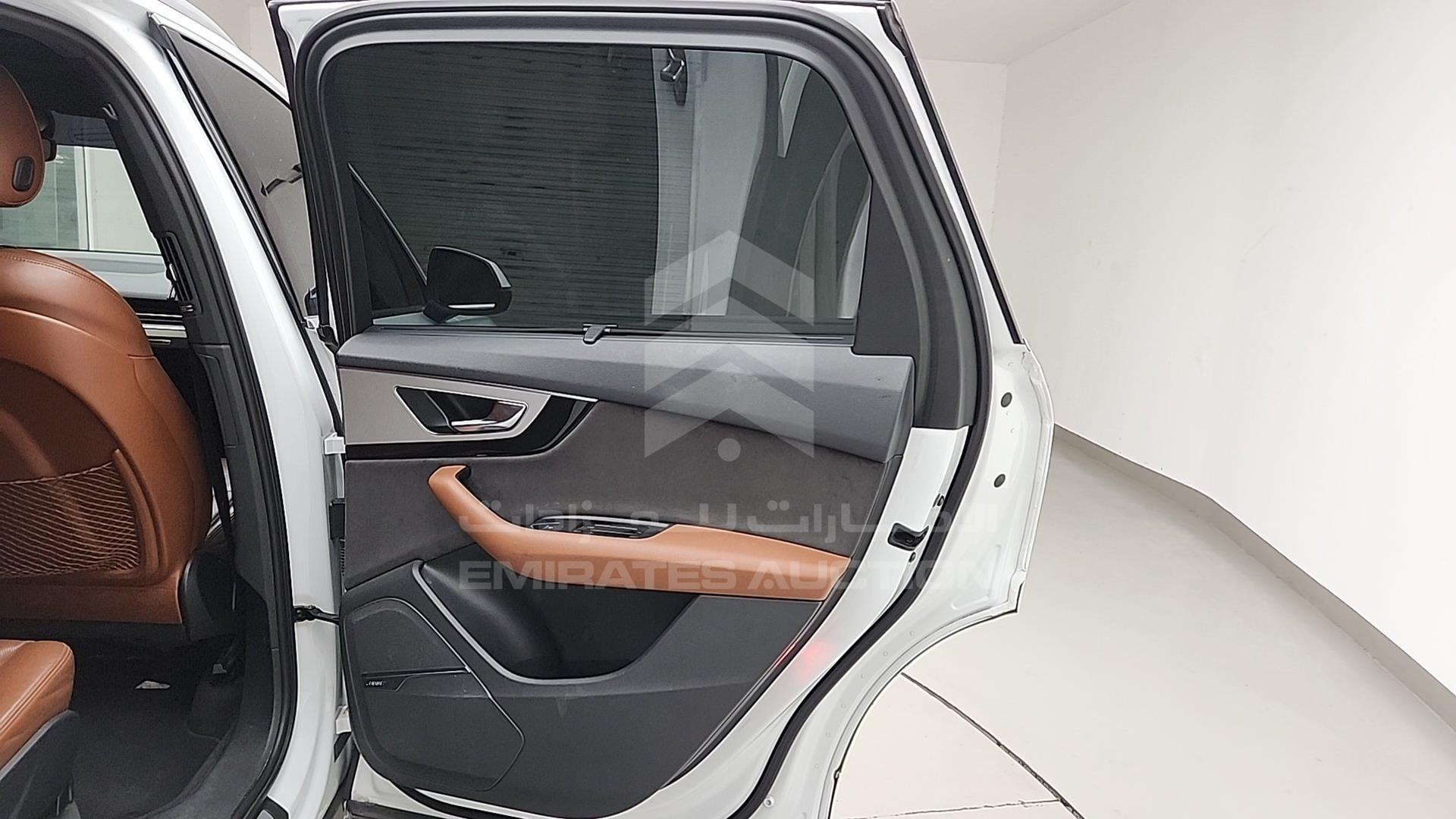 2016 AUDI Q7 VIN: WA1AGDF7XGD001570