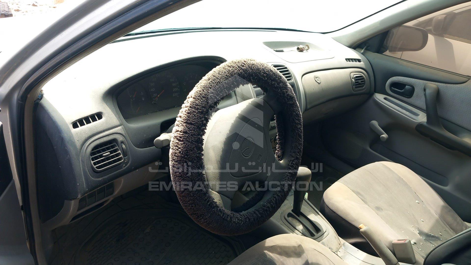 2003 MAZDA 323 VIN: JM7BJ12M231222037