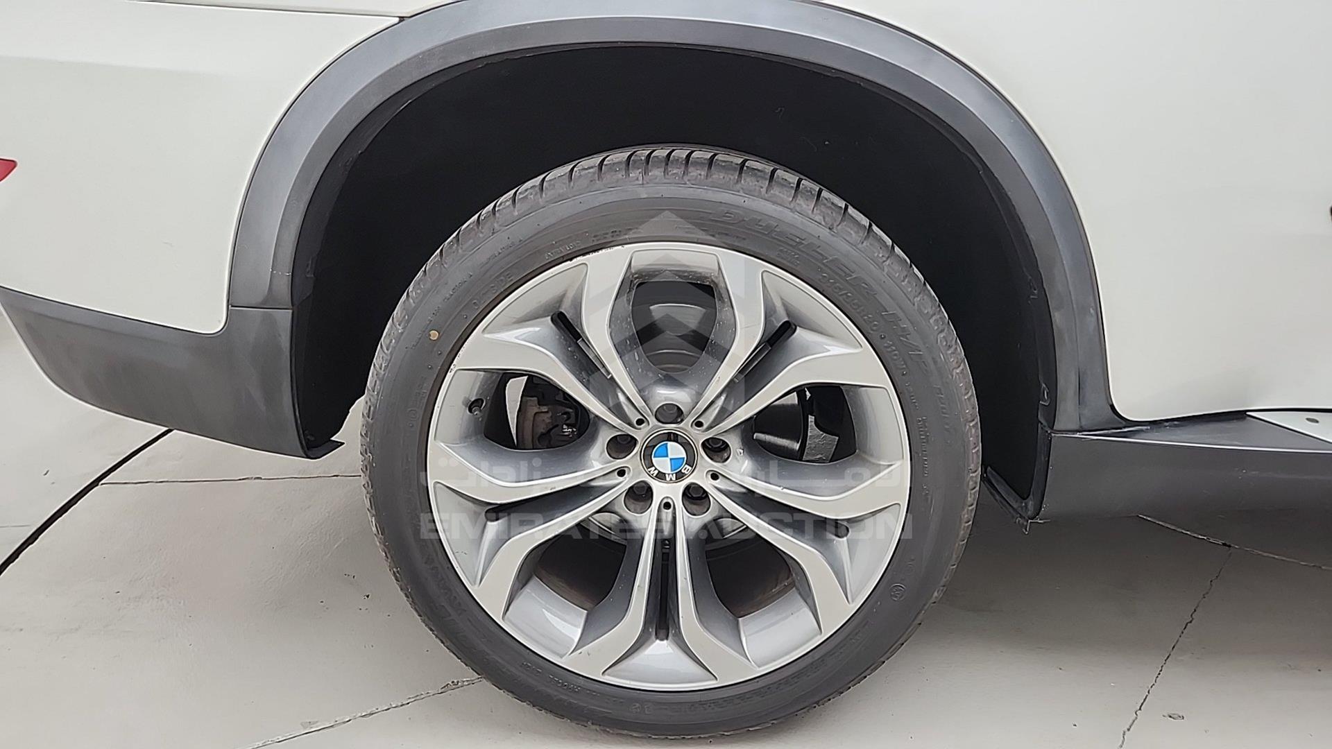 2011 BMW X5 VIN: WBAZV8103BL392685